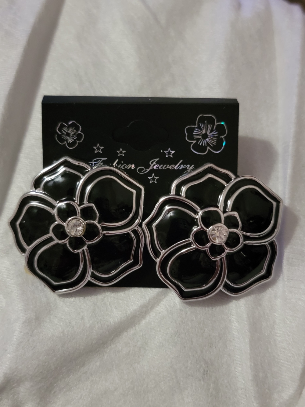 Fashion Jewelry Black Flower Earrings